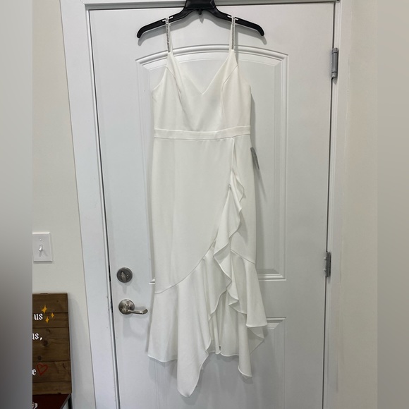 Women’s Xscape White Dress; Rhinestone Strap; White; Size 12; NWT NVR WORN - Picture 3 of 7